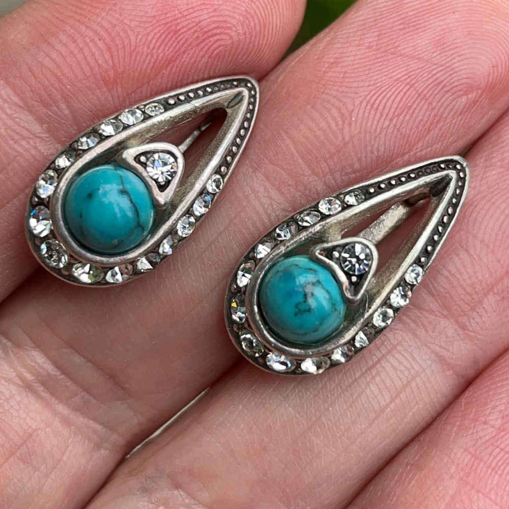 Vintage silver earrings with turquoise